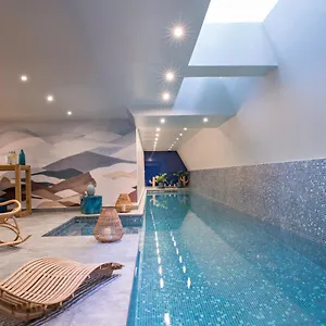 Hotel Parister Piscine & París